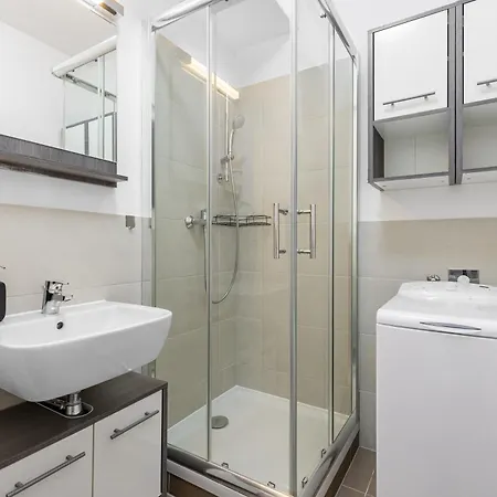 Apartment Slnecnice With Parking 24 Hour Check In *